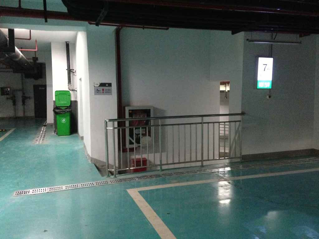 不銹鋼排水溝蓋板案例圖2