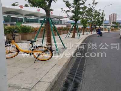 高鐵項目福州站樹(shù)脂混凝土排水溝案例