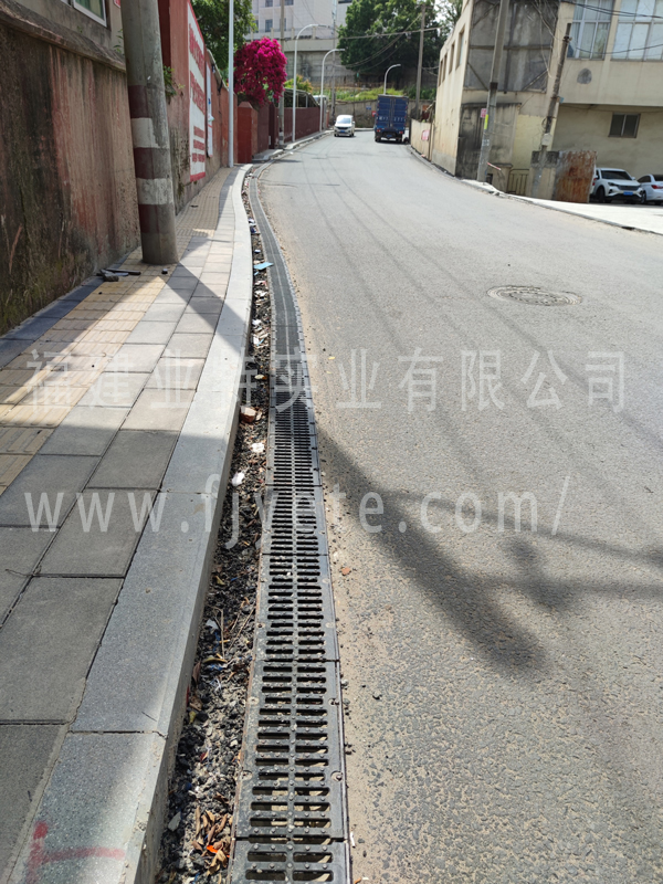 樹(shù)脂混凝土U型槽排水溝案例