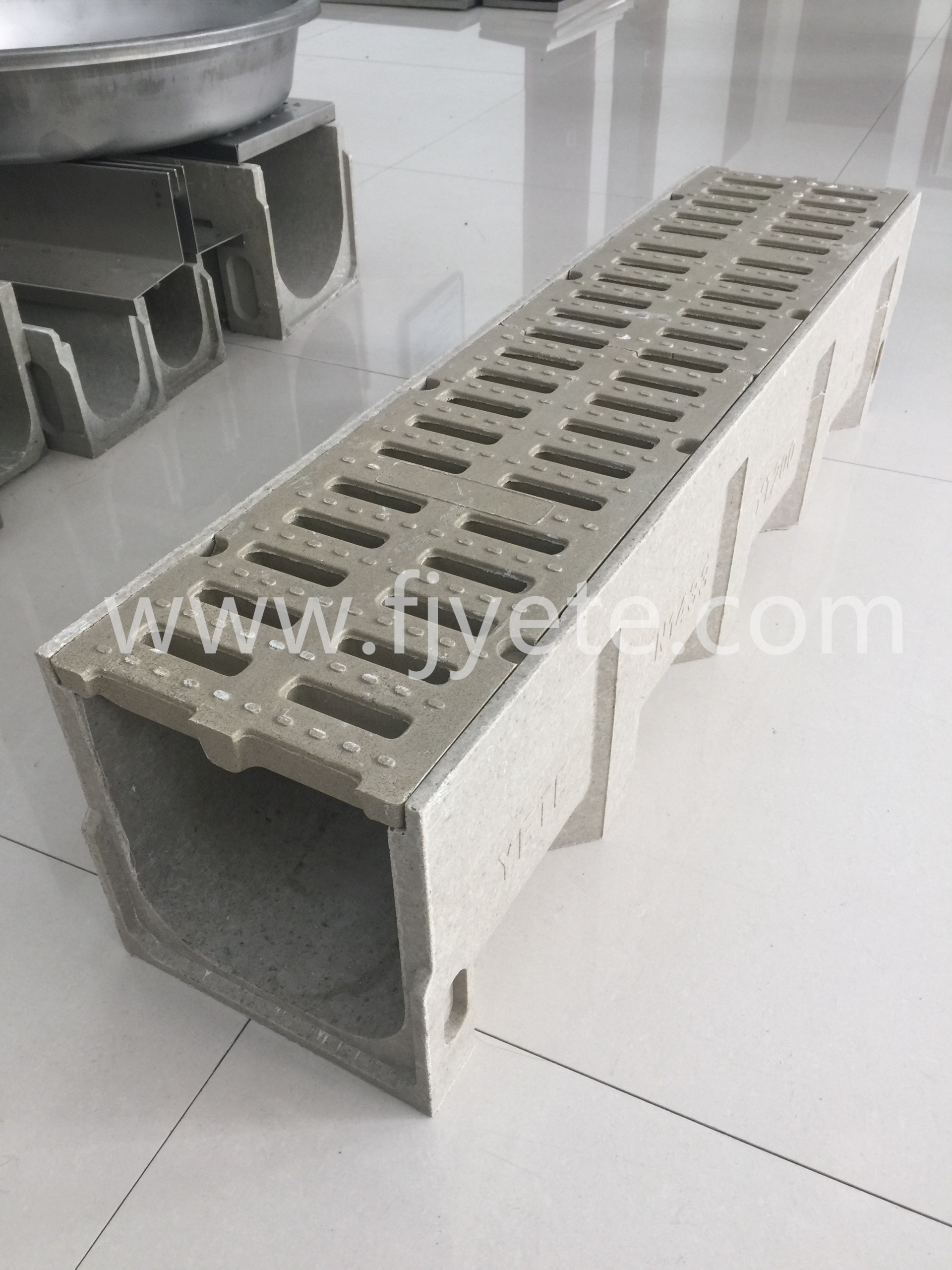 成品排水溝的安裝問(wèn)題